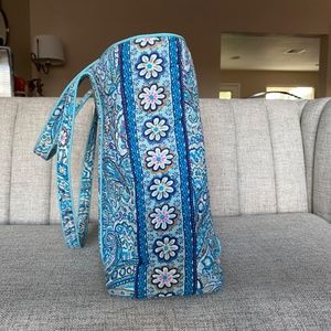 Vera Bradley Large Vera Tote Bag in Daisy Dot Paisley Pattern